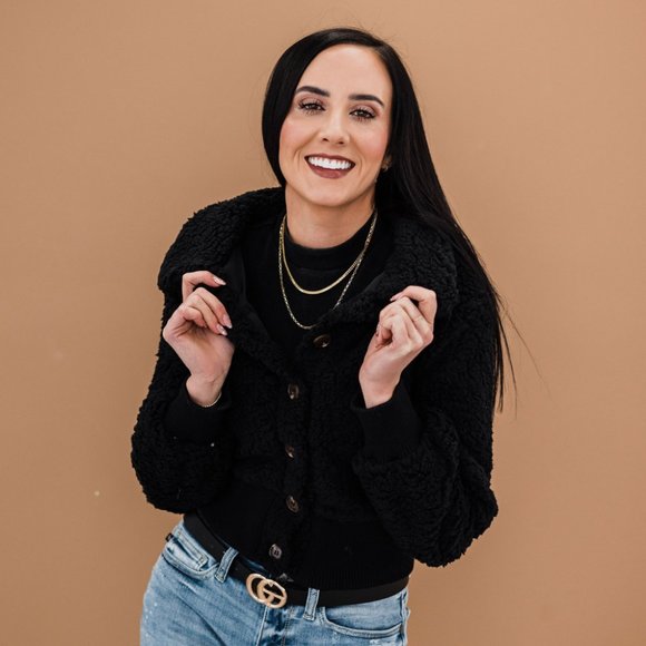 Button Down Ribbed Trim Sherpa Jacket (black) - Picture 5 of 6